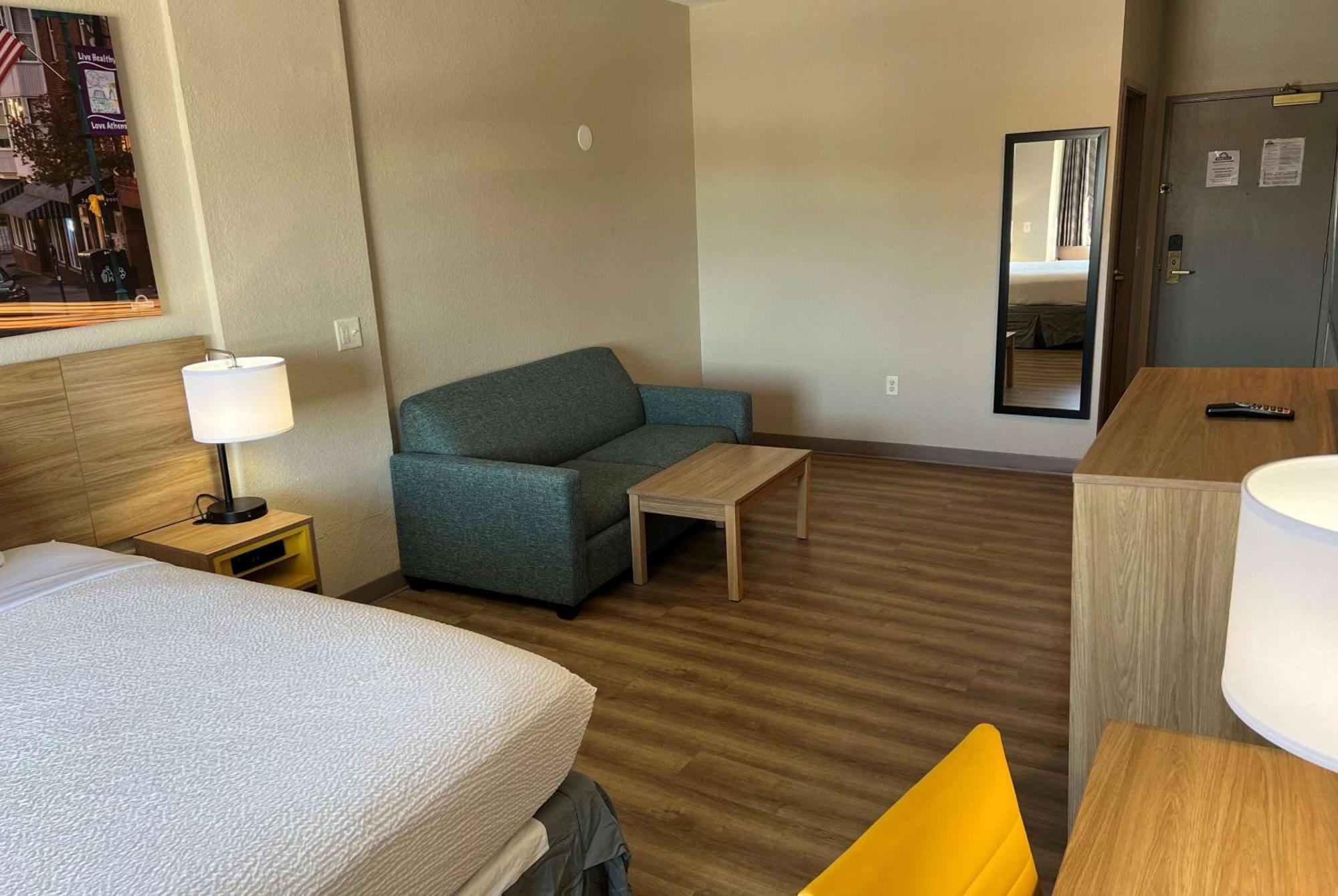 Days Inn By Wyndham Near Kansas Speedway Канзас-Сіті Екстер'єр фото