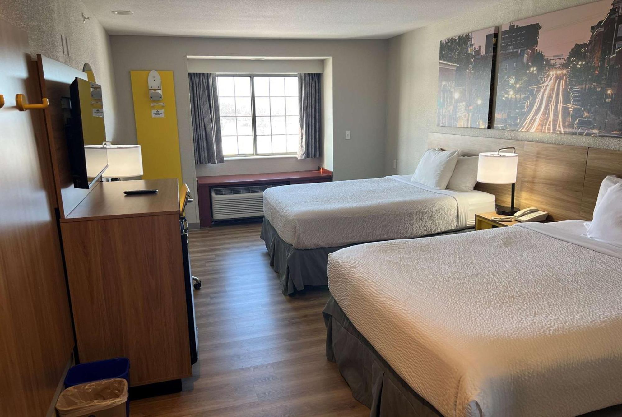 Days Inn By Wyndham Near Kansas Speedway Канзас-Сіті Екстер'єр фото