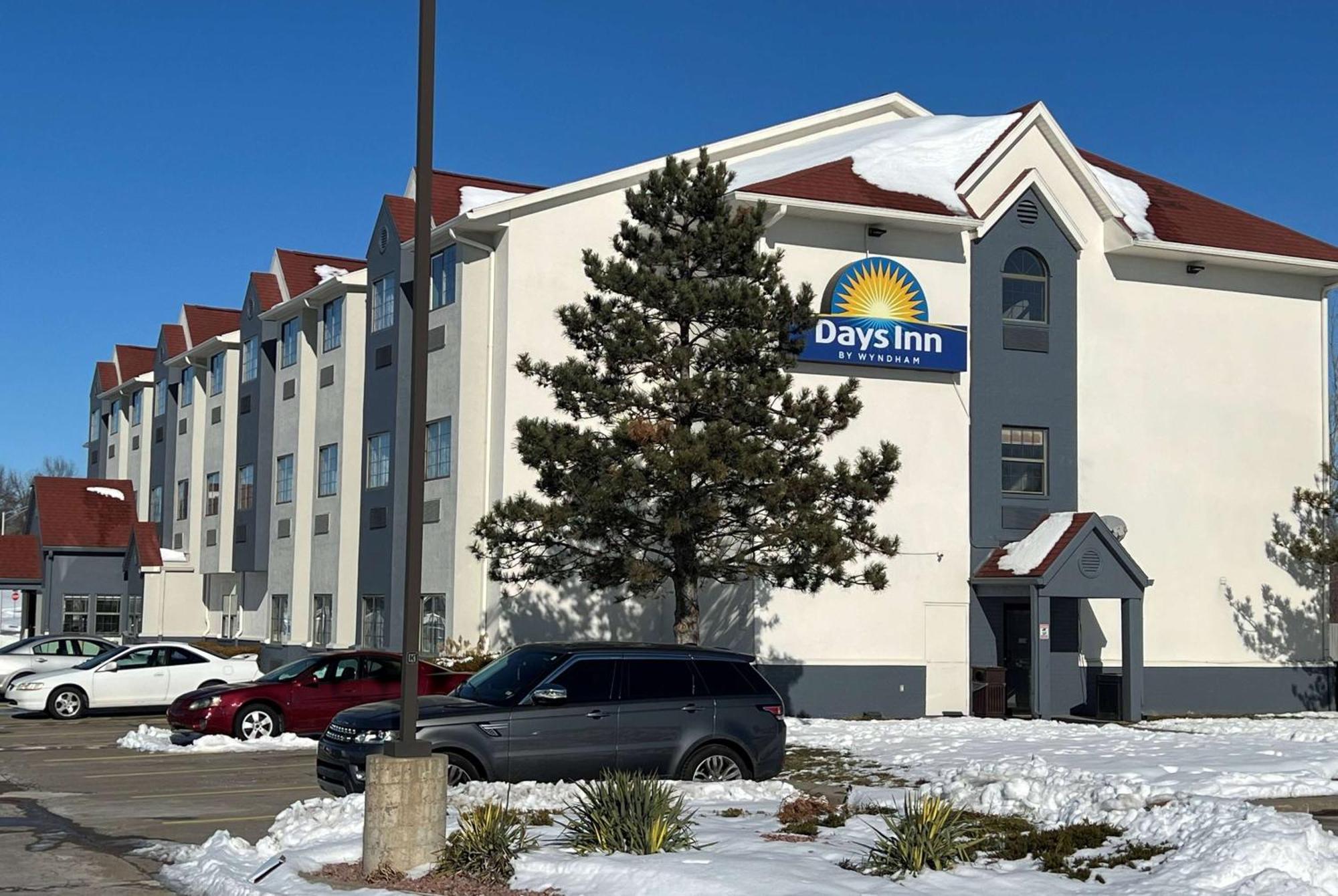Days Inn By Wyndham Near Kansas Speedway Канзас-Сіті Екстер'єр фото